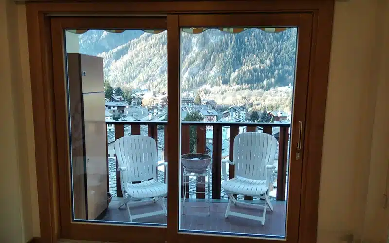 finestre-su-misura-legno-abete-varese